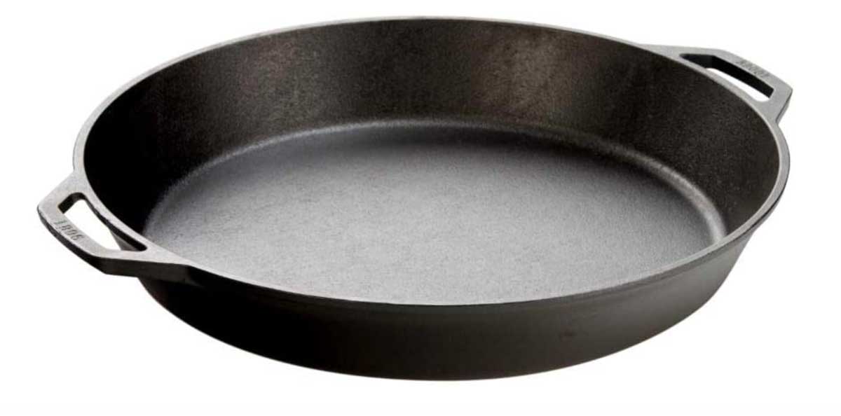 17 inch Lodge cast iron skillet with two handles