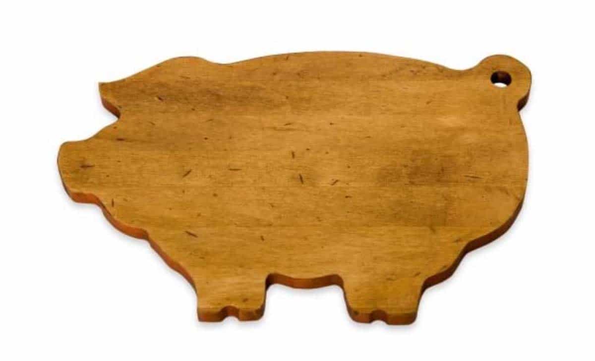 Pig shaped maple cutting board.