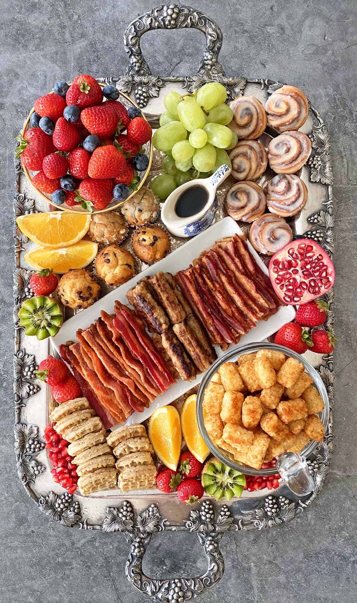 Breakfast Charcuterie Board With Bacon - BENSA Bacon Lovers Society